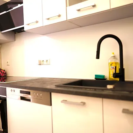 Apartment Modernes In - 5 Min Zur Sap, Balkon&netflix - Wehome Premium *