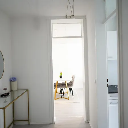 Modernes In Walldorf - 5 Min Zur Sap, Balkon & Netflix - Wehome Premium * Walldorf (Baden-Wurttemberg)